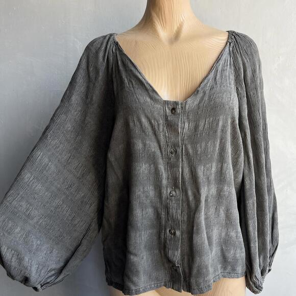 Sam and Lavi Women's Small Grey Long Sleeve Scoop Neck Button Down Blouse Top - Picture 1 of 10